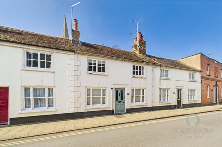 Well Street, 2 bedroom Mid Terrace House to rent, &pound;1,200 pcm