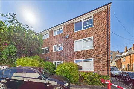 Elm Street, 2 bedroom  Flat to rent, £1,300 pcm