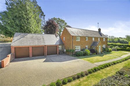 Hannington Lane, 5 bedroom Detached House to rent, £2,950 pcm