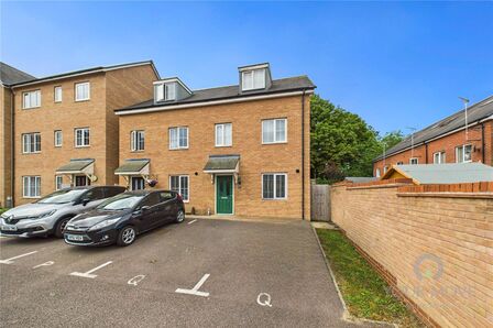 Tenor Close, 3 bedroom Semi Detached House for sale, £390,000