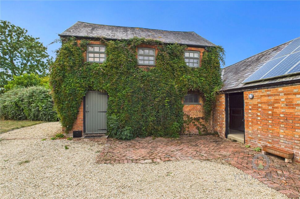 Main image of 1 bedroom Flat to rent, Aylesbury Road, Winslow, Buckinghamshire, MK18