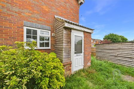 1 bedroom End Terrace House for sale