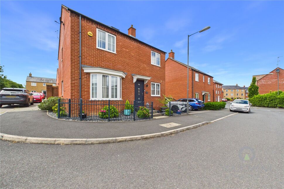 Main image of 5 bedroom Detached House for sale, Catchpin Street, Buckingham, Buckinghamshire, MK18