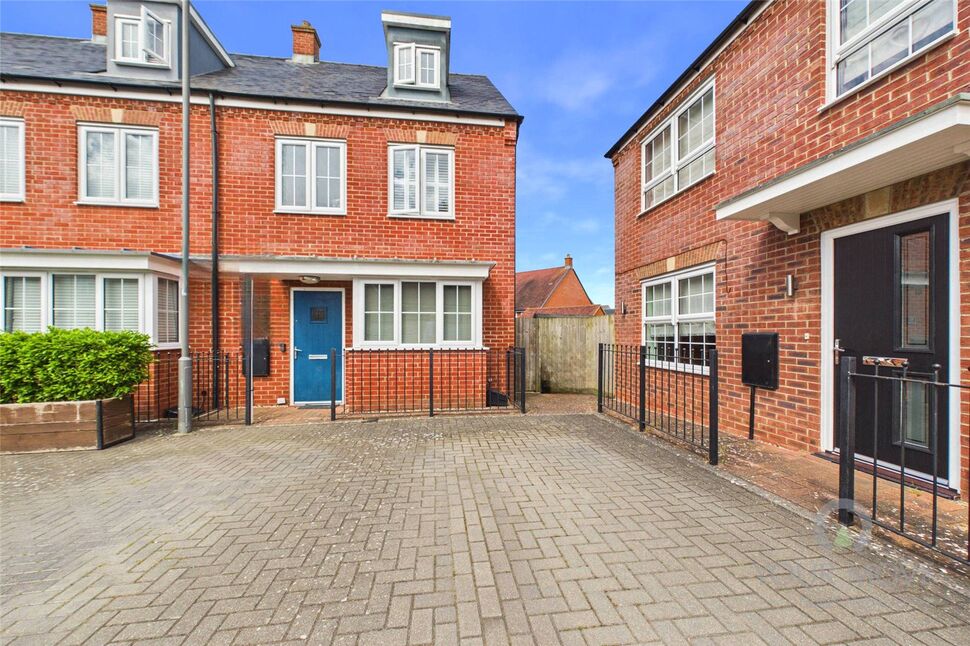 Main image of 4 bedroom Semi Detached House for sale, Turnside Street, Buckingham, Buckinghamshire, MK18