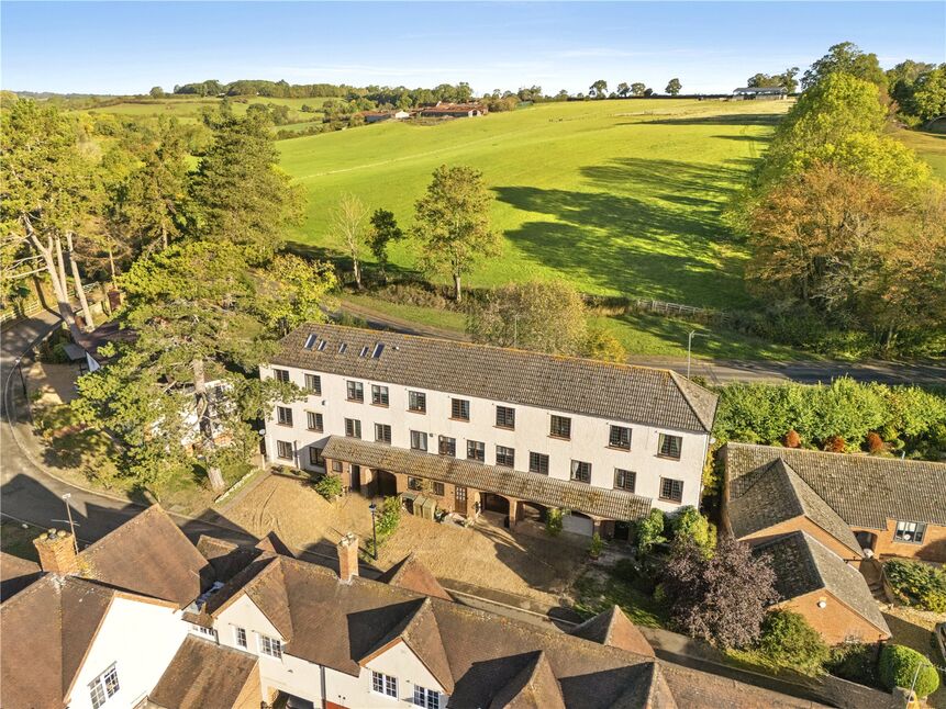 Main image of 4 bedroom House for sale, Highfield Park, Creaton, Northamptonshire, NN6