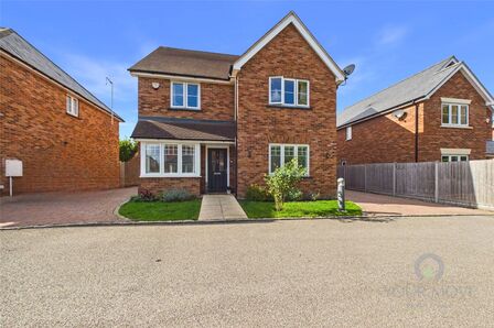 Brookfields, 4 bedroom Detached House for sale, &pound;650,000