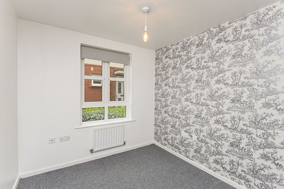 1 bedroom Flat to rent, Heathlands Grange, BurtonOnTrent, DE15 £650 pcm