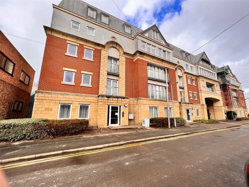 Main image of 2 bedroom Flat for sale, Curzon Street, Burton-on-Trent, Staffordshire, DE14