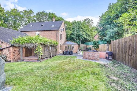 Court Farm Lane, 5 bedroom Detached House for sale, £650,000