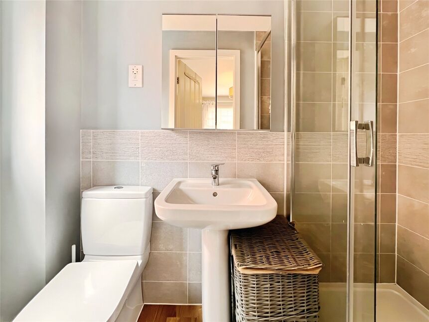 En-Suite Shower WC