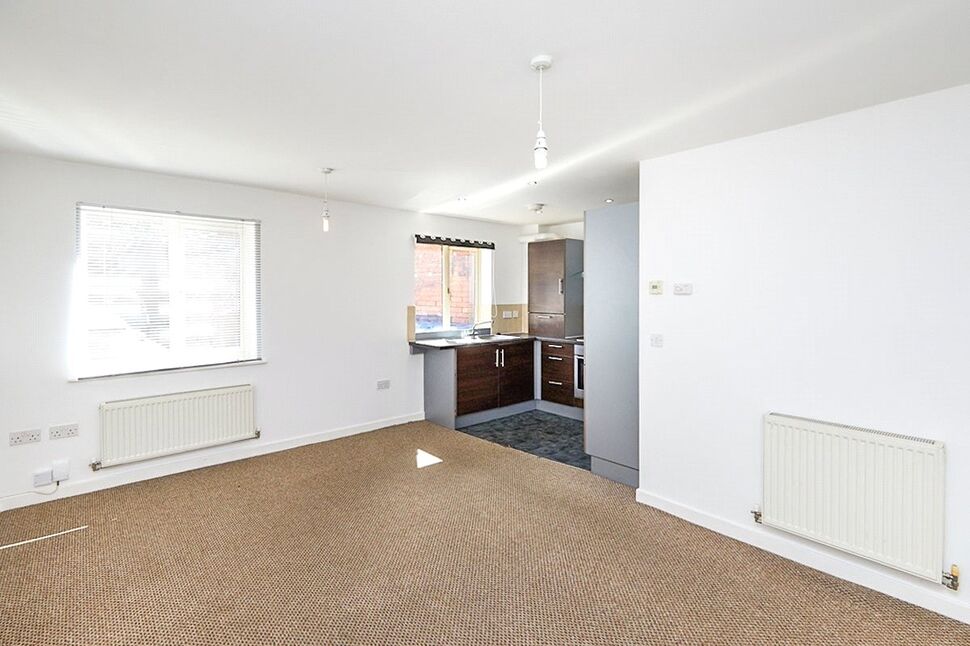 Lounge / Kitchen