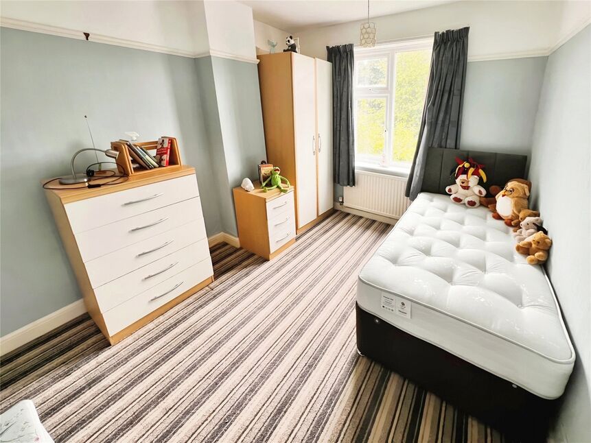 3 bedroom Detached House for sale, Stanton Road, BurtononTrent, DE15