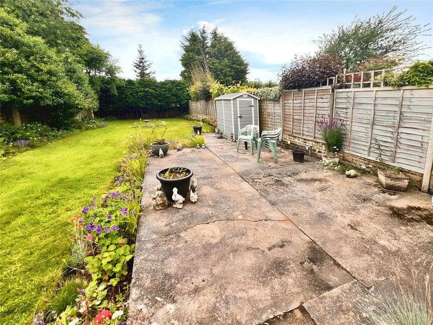 3 bedroom Detached House for sale, Stanton Road, BurtononTrent, DE15