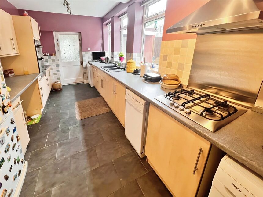 3 bedroom Detached House for sale, Stanton Road, BurtononTrent, DE15