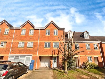 3 bedroom Mid Terrace House for sale
