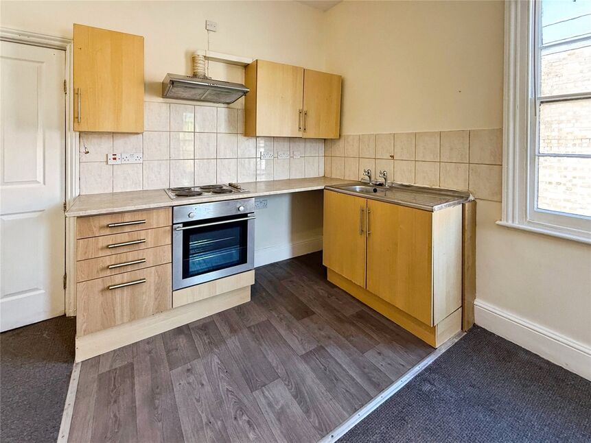 Kitchen / Living Area