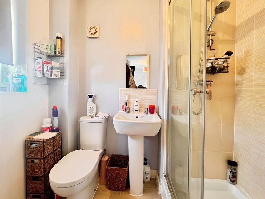 En-Suite Shower WC