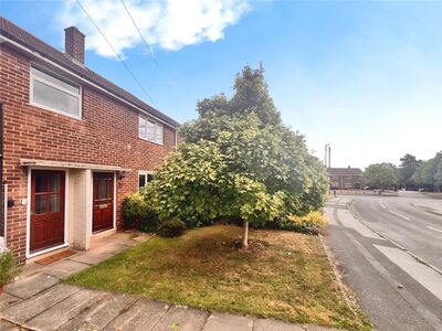 3 bedroom Mid Terrace House for sale