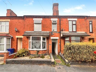 4 bedroom Mid Terrace House for sale
