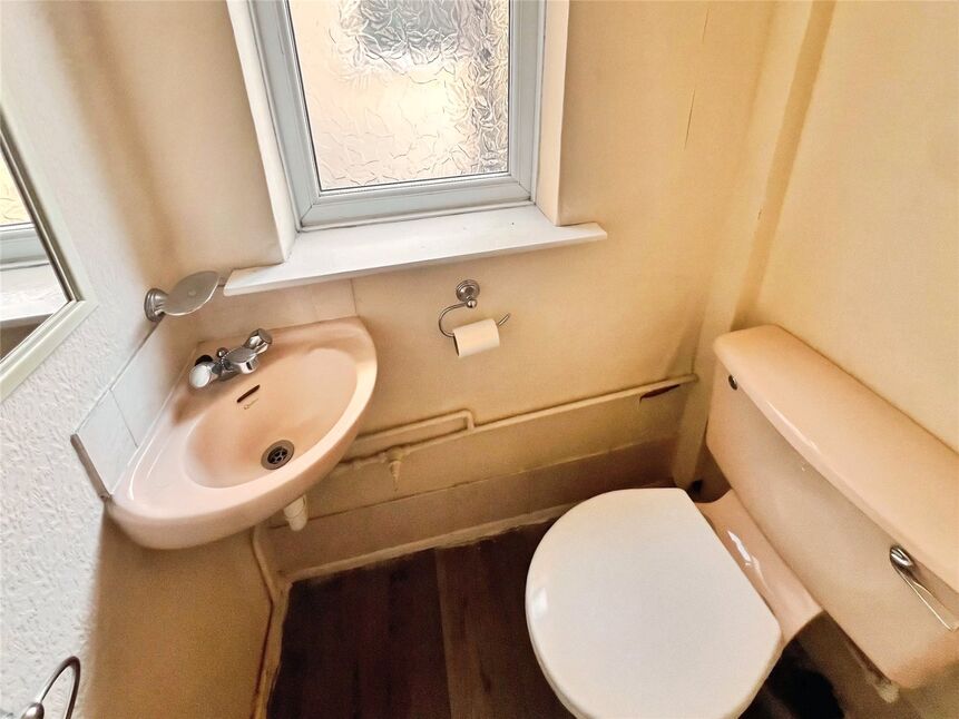 Cloakroom WC