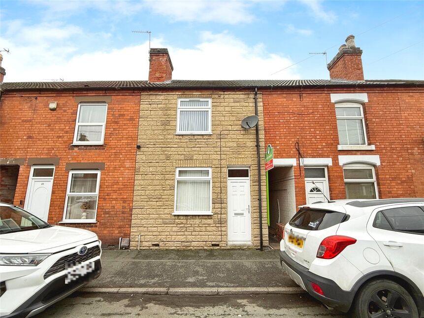 Main image of 3 bedroom Mid Terrace House to rent, Carlton Street, Burton Upon Trent, Staffordshire, DE13