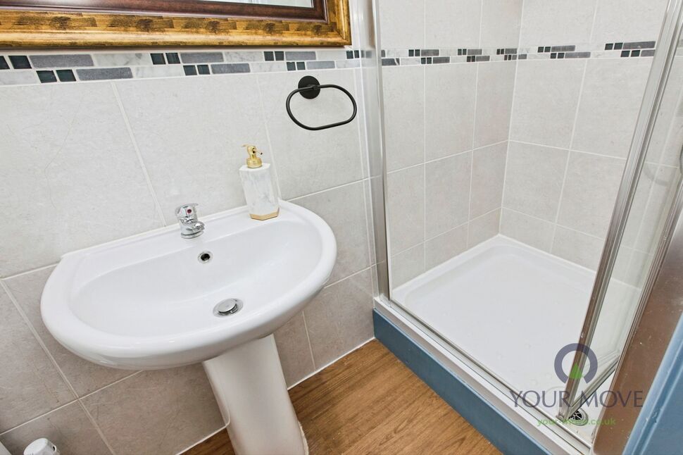 En-Suite Shower WC