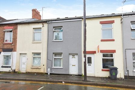 2 bedroom Mid Terrace House for sale