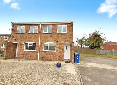 Queens Rise, 1 bedroom End Terrace House to rent, &pound;850 pcm