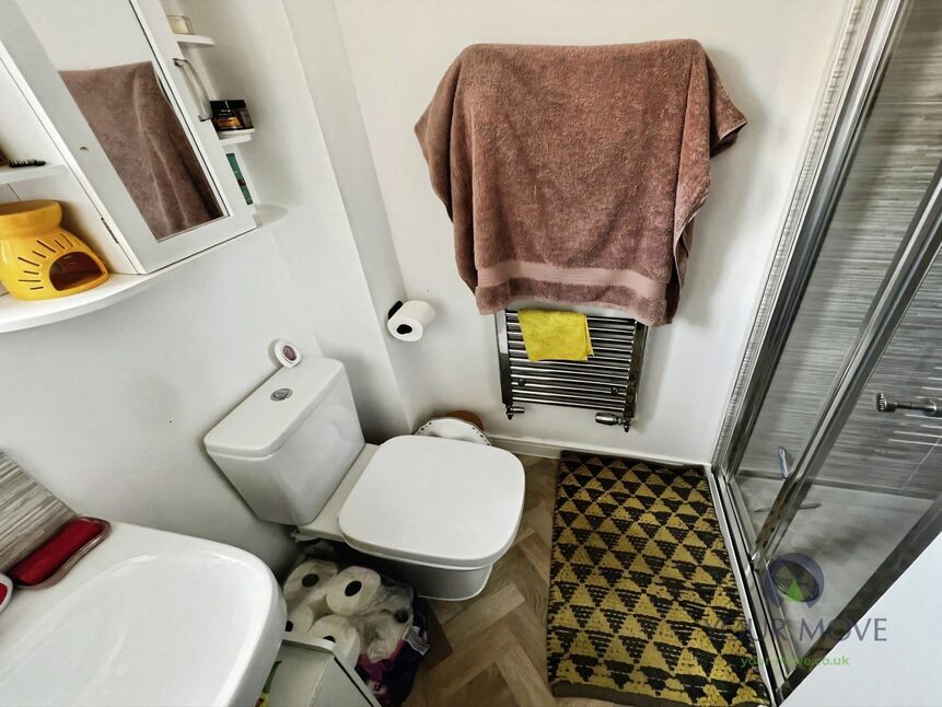 En-Suite Shower WC