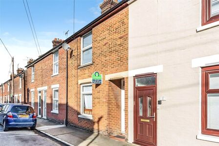 Riverdale Road, 3 bedroom Mid Terrace House to rent, &pound;1,200 pcm