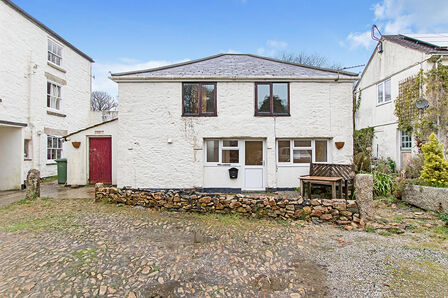 Wall Road, 2 bedroom Detached Property to rent, £950 pcm