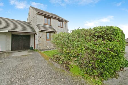 Parc-an-Bans, 4 bedroom Link Detached House for sale, £325,000