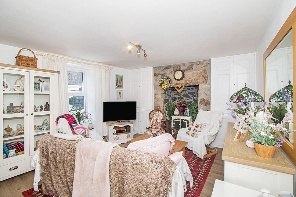 2 bedroom Mid Terrace House for sale, William Street, Camborne, TR14