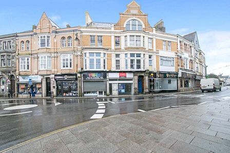 2 bedroom  Flat to rent