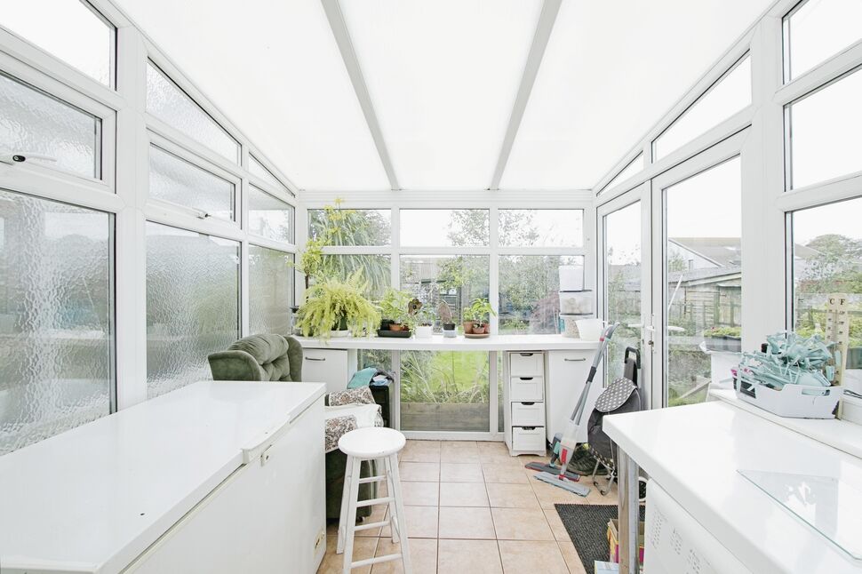 3 bedroom Mid Terrace House for sale, Dolcoath Road, Camborne, TR14 £