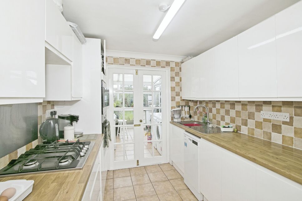 3 bedroom Mid Terrace House for sale, Dolcoath Road, Camborne, TR14 £