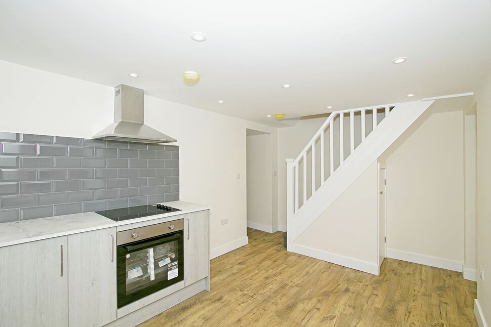 3 bedroom Mid Terrace House for sale, Victoria Street, Camborne, TR14