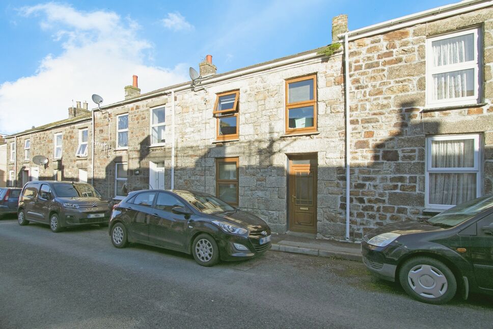 3 bedroom Mid Terrace House for sale, East Charles Street, Camborne