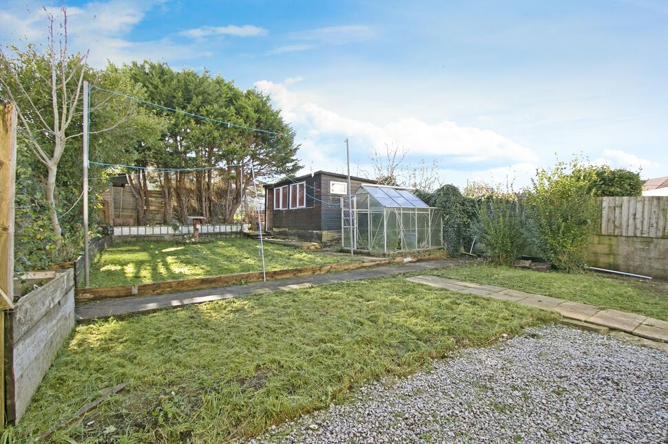 3 bedroom End Terrace House for sale, Weeth Road, Camborne, TR14 £210,000