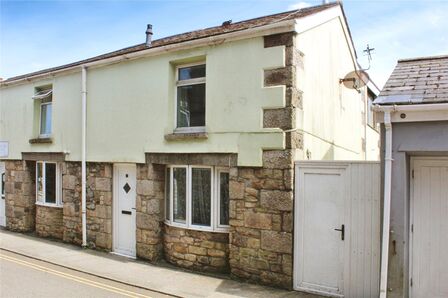Rosewarne Road, 2 bedroom End Terrace House to rent, £900 pcm