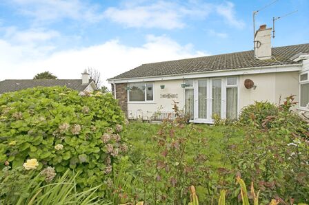 2 bedroom Semi Detached Bungalow for sale