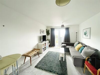 2 bedroom Flat to rent