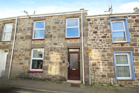 2 bedroom Mid Terrace House for sale