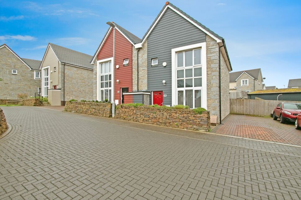 Main image of 3 bedroom Semi Detached House for sale, Hidderley Park, Camborne, Cornwall, TR14