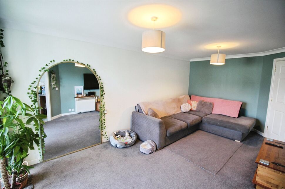Lounge / Dining Room