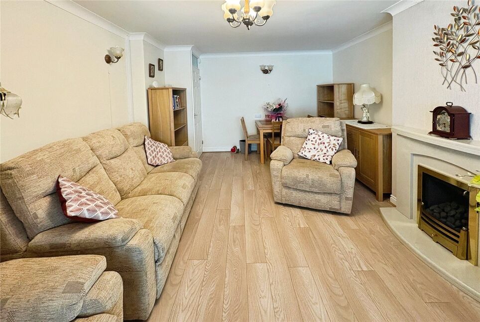 Lounge / Dining Room