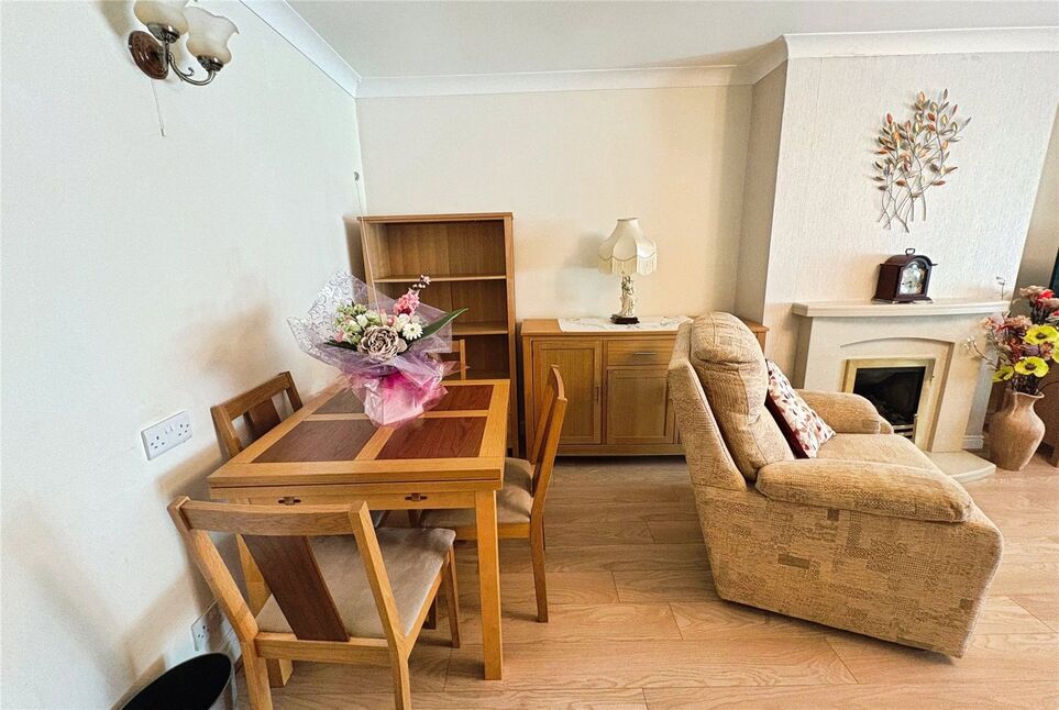 Lounge / Dining Room