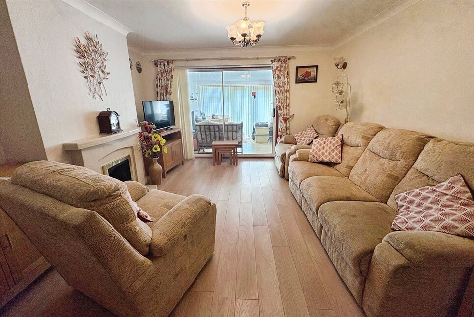 Lounge / Dining Room