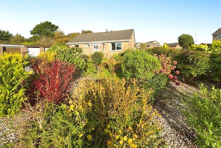 Moorfield Road, 2 bedroom Detached Bungalow for sale, £255,000