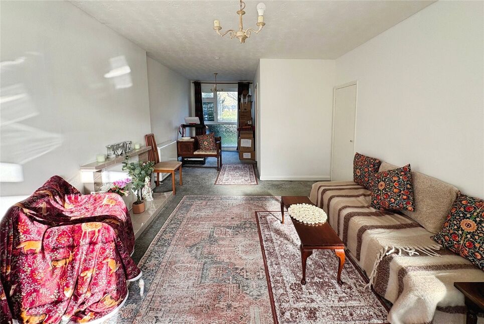 Lounge / Dining Room